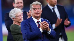 Laporta descarta retorno de Messi ao Barcelona