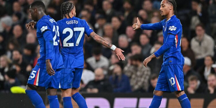 Chelsea vence o Tottenham pela Premier League