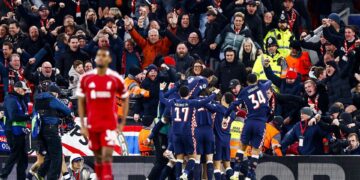 Liverpool é goleado pelo PSV pela Champions League