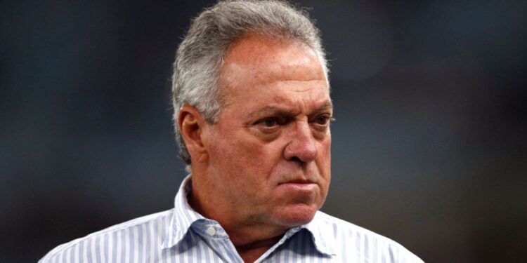 Internacional anuncia a contratação de Abel Braga