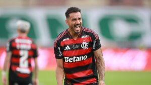 Danilo foi o herói do título do Flamengo sobre o Palmeiras