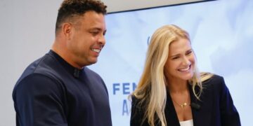 Ronaldo Fenômeno e sua esposa Celina - Créditos; Instagram @celinalocks