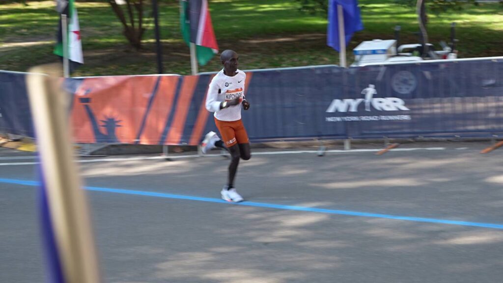 A rotina alimentar deste atleta revela hábitos que você pode adotar