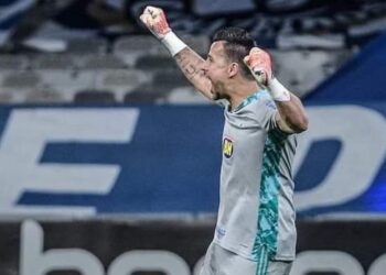 Fábio faz história e é eleito entre os melhores do Prêmio The Best FIFA