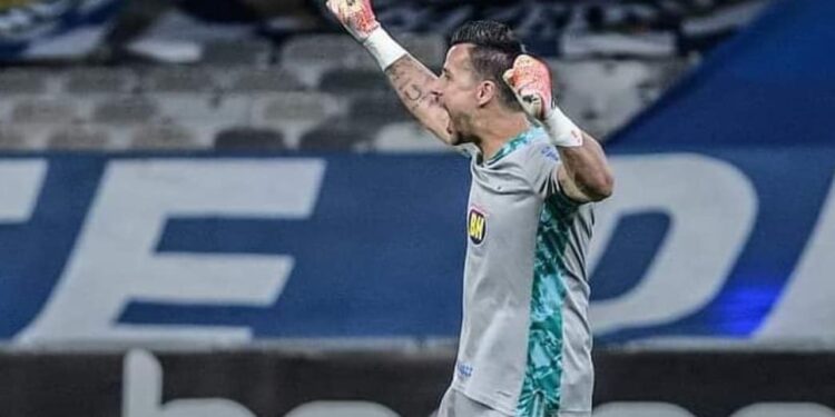 Fábio faz história e é eleito entre os melhores do Prêmio The Best FIFA