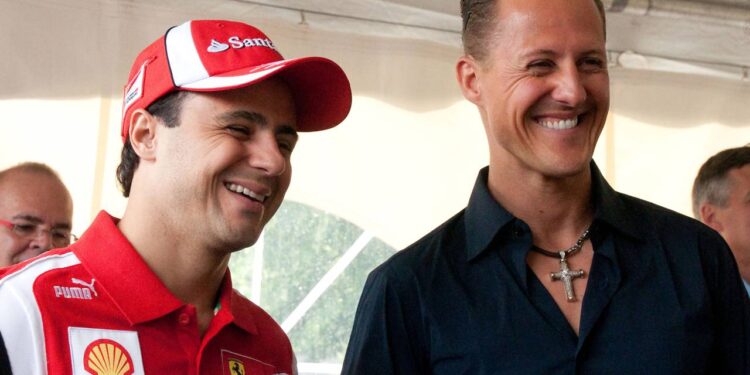 Felipe Massa posando para câmera - Créditos: depositphotos.com / YAY_Images