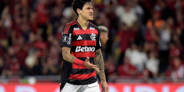 Flamengo leva elenco inteiro para a final da Libertadores em Lima
