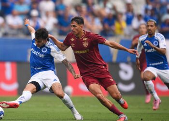 Lance do jogo entre Cruzeiro e Fluminense