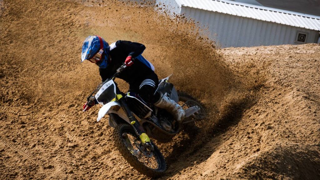 Quer entrar no motocross? Saiba como começar no esporte do jeito certo