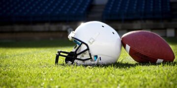 Jogador famoso morre aos 24 anos e choca a NFL