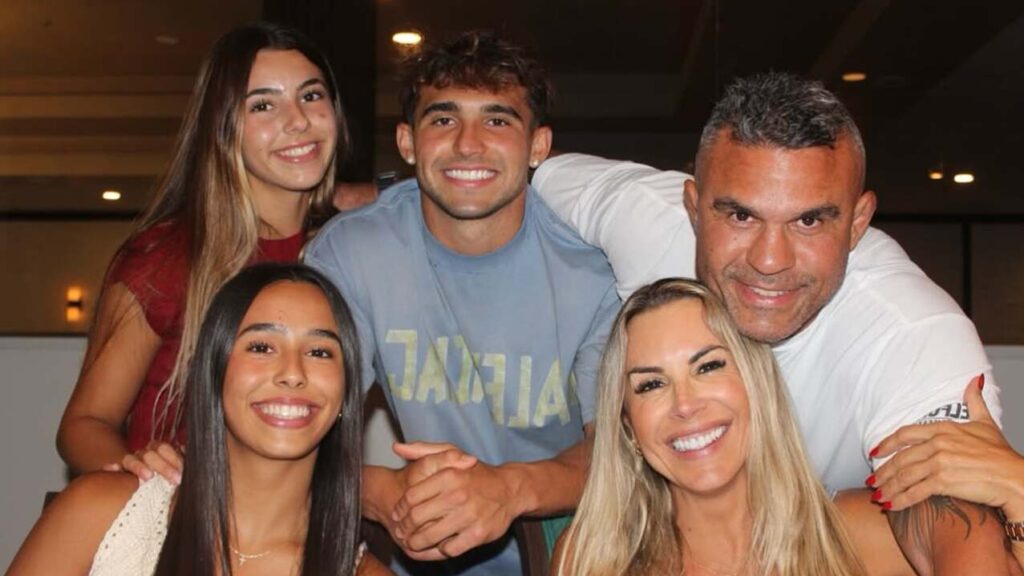 O filho de Vitor Belfort que se tornou destaque no futebol americano