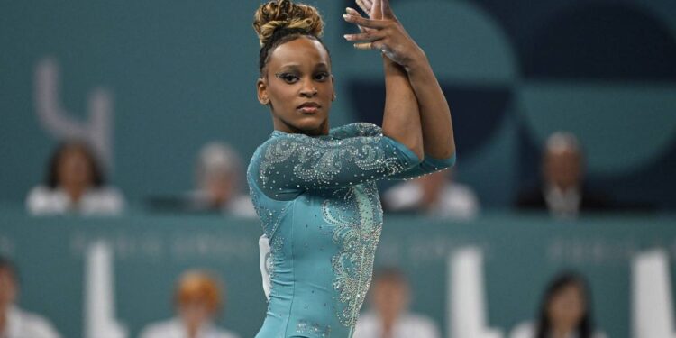 Rebeca Andrade em meio a sua apresentação nas olimpíadas - Créditos: depositphotos.com / DURAOFOTO