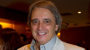 Reginaldo Leme ganha credencial vitalícia para corridas da F1