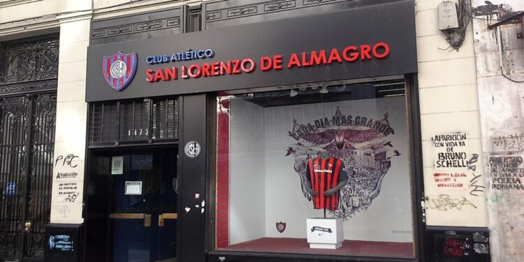 Elenco do San Lorenzo enfrenta crise histórica. - Créditos : commons.wikimedia.org