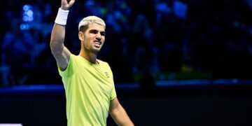 Alcaraz comemorando ponto no ATP Finals