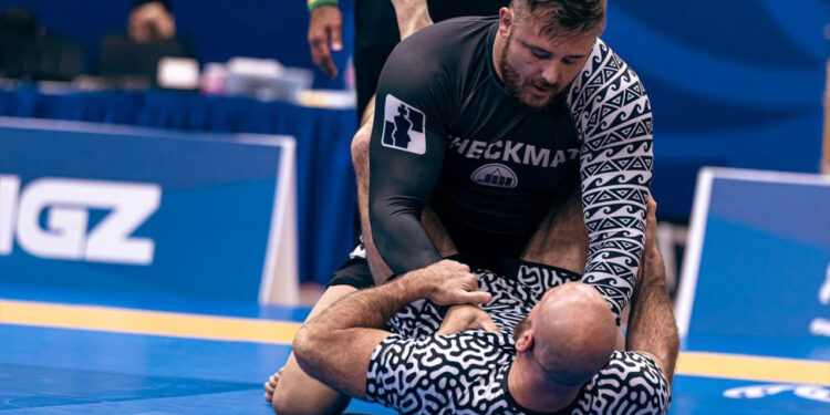 Anderson Meneghetti faz luta casada como preparação para o mundial no-gi da IBJJF - Foto: Divulgação