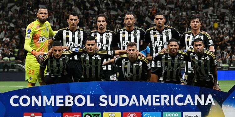 Elenco do Atlético-MG em jogo da Sul-Americana