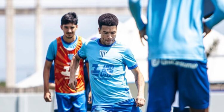 Marquinhos Gabriel, do Avaí, durante treino