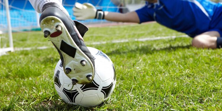 Seu futebol vai melhorar muito quando você souber escolher a bola certa