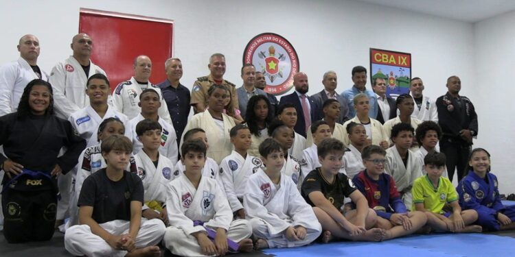 Foco do centro de treinamento é bombeiros, familiares e jovens de comunidades próximas - Foto: Luan Faro/LBV