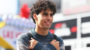 Gabriel Bortoleto no Paddock do GP de Las Vegas