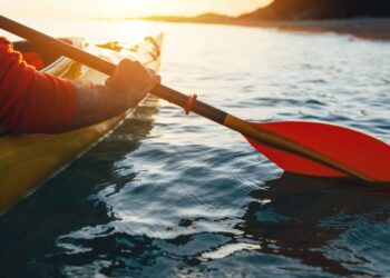 O segredo dos iniciantes que aprendem a remar sem medo