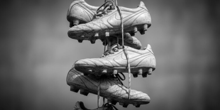 Jogador anuncia aposentadoria e surpreende fãs com novo rumo na carreira