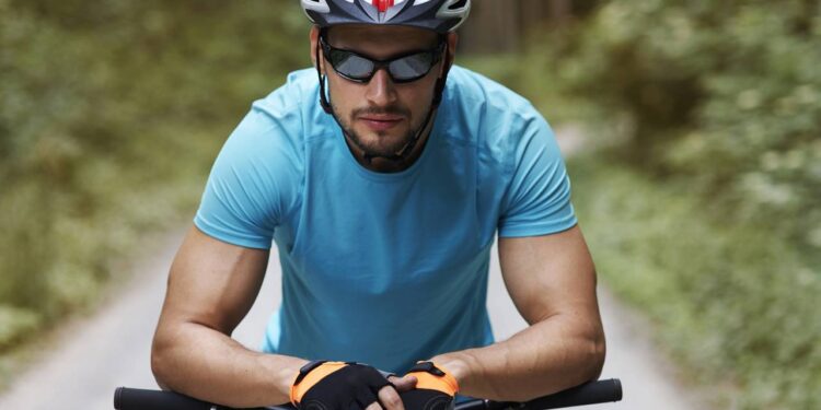 Treinar ao ar livre fica mais fácil com o óculos certo