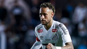 Neymar em ação pelo Santos no Brasileirão