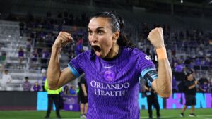 Marta está entre os nomes da Fifa