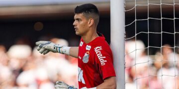 Gabriel Brazão em ação pelo Santos