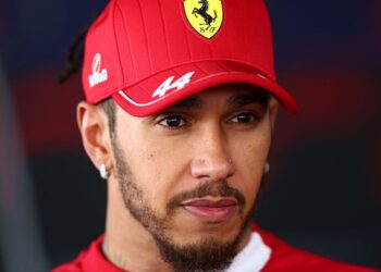 Hamilton segue tentando se encontrar na Ferrari
