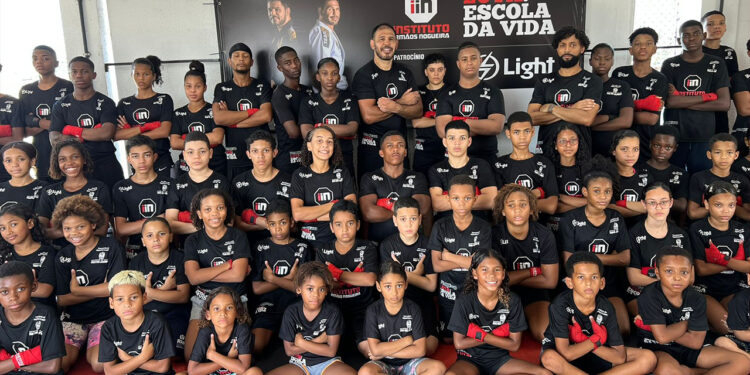 Ação transforma a vida de famílias através das artes marciais - Foto: Divulgação
