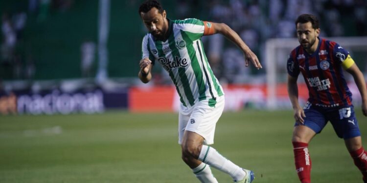 Lance do jogo entre Juventude e Bahia