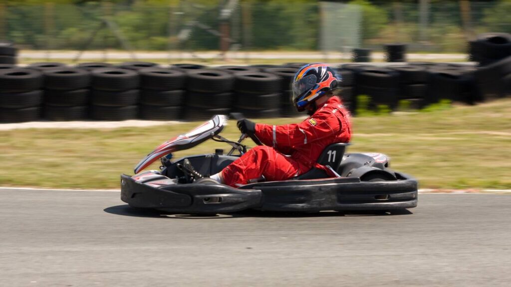 Quanto custa começar no kart e evoluir como piloto de verdade?