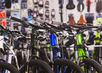 Marca esportiva famosa entra em colapso e 124 lojas são fechadas