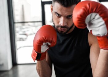 Evite lesões e melhore sua técnica escolhendo as luvas de boxe certas