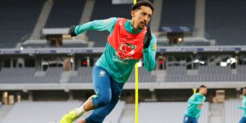 Marquinhos durante treino da Seleção Brasileira