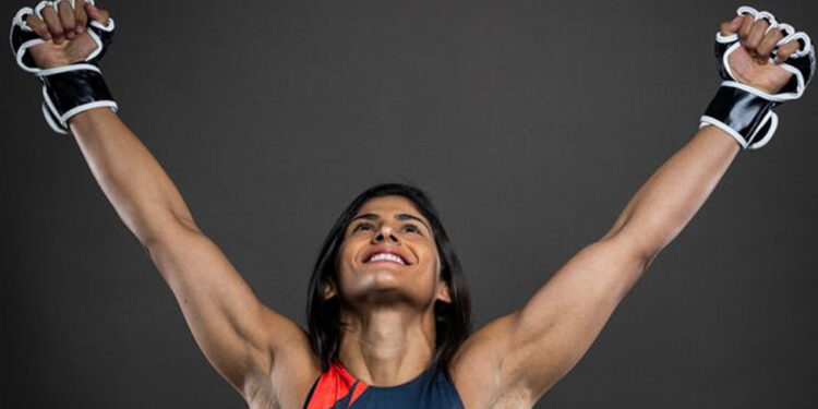 Michele Oliveira disputa cinturão no UAE Warriors 65 - Foto: Divulgação