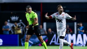 Neymar comemorando gol do Santos contra o Sport