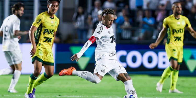 Neymar durante jogo contra o Mirassol