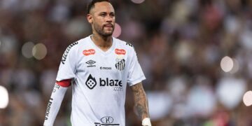 Neymar durante jogo do Santos