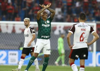Deyverson comemora gol que deu título ao Palmeiras em 2021