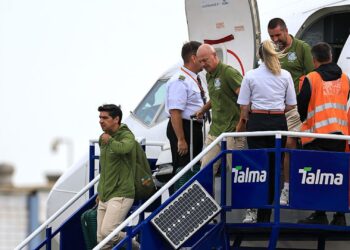 Delegação do Palmeiras desembarca no Peru