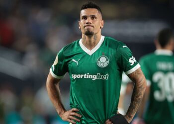 Paulinho durante participação do Palmeiras na Copa do Mundo de Clubes