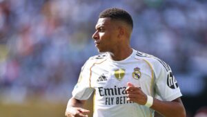 PSG segue em batalha na Justiça contra Mbappé