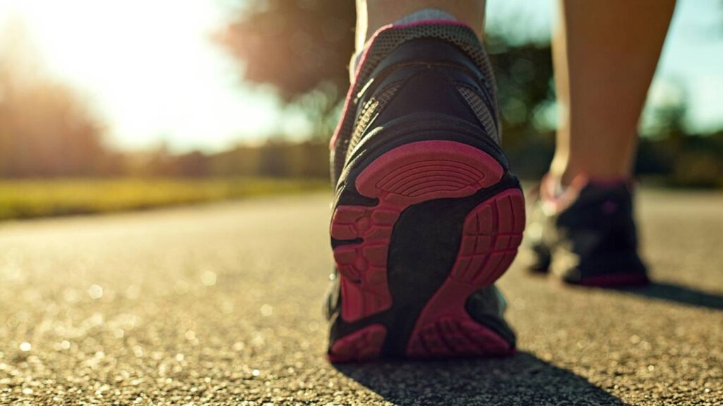 Tênis certo, corrida leve: o guia para evitar lesões e desconfortos