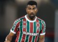 Thiago Santos durante jogo do Fluminense