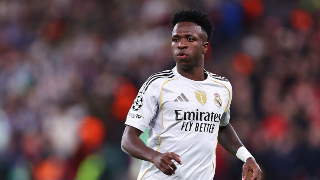 Vini Jr em ação contra o Liverpool