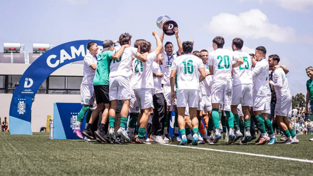 O time de Messi e Suarez que jogará a Liga Uruguaia